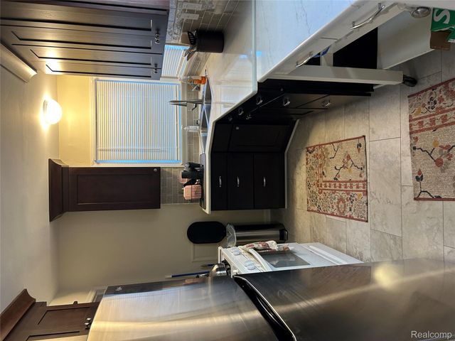 784 Patterson Court, Inkster, MI 48141