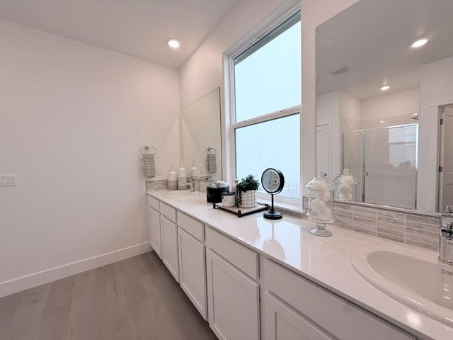 10045 Pixley Ct, Roseville, CA 95747