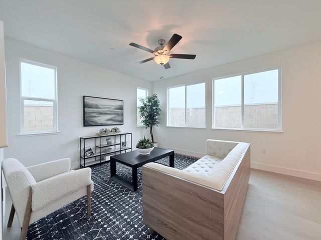 10045 Pixley Ct, Roseville, CA 95747