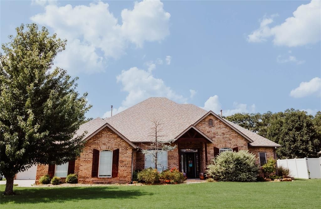 1506 Windmill Ridge Drive, Shawnee, OK 74804