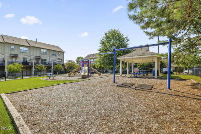 1529 Crafton Way, Raleigh, NC 27607