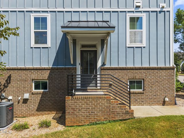 1529 Crafton Way, Raleigh, NC 27607