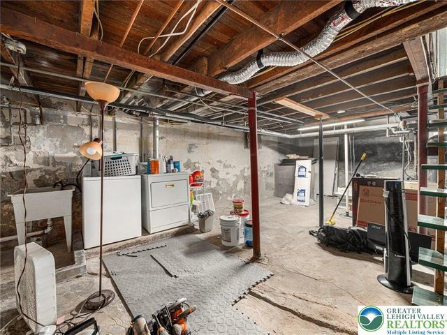 115 2nd Street, Catasauqua Boro, PA 18032