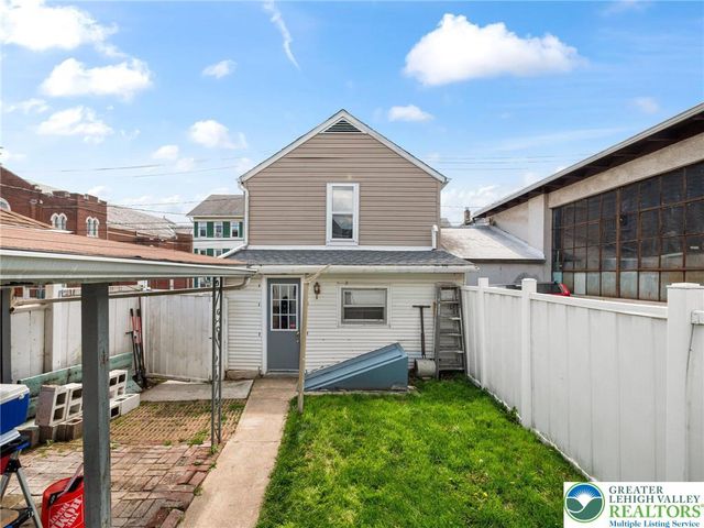 115 2nd Street, Catasauqua Boro, PA 18032