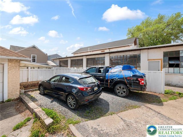 115 2nd Street, Catasauqua Boro, PA 18032