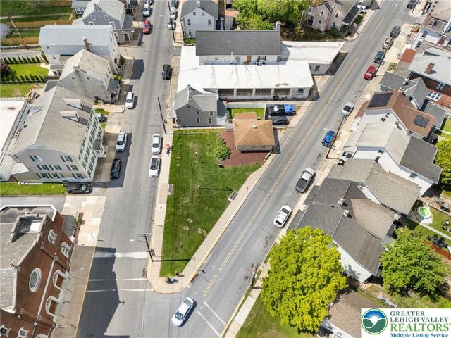 115 2nd Street, Catasauqua Boro, PA 18032