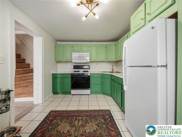 115 2nd Street, Catasauqua Boro, PA 18032