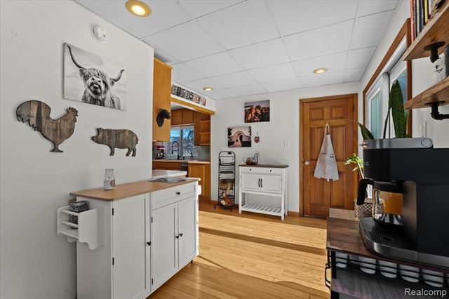 3901 Lone Tree Road, Milford, MI 48380