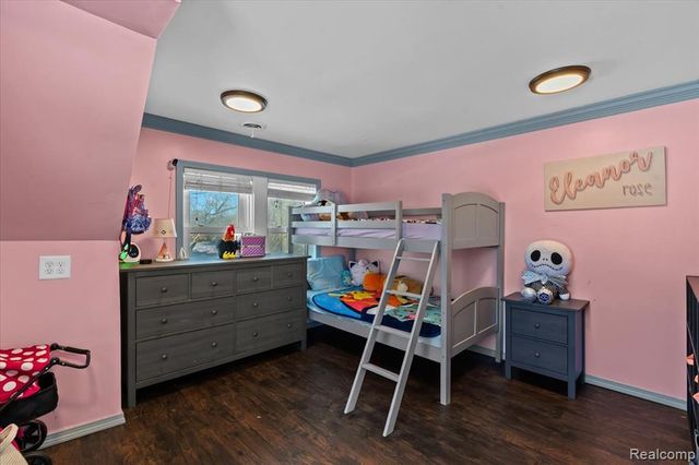 3901 Lone Tree Road, Milford, MI 48380