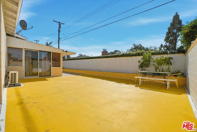 1412 W Baker Avenue, Fullerton, CA 92833