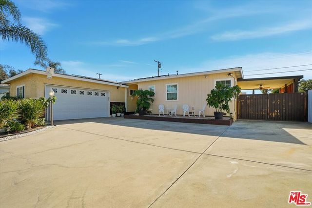1412 W Baker Avenue, Fullerton, CA 92833