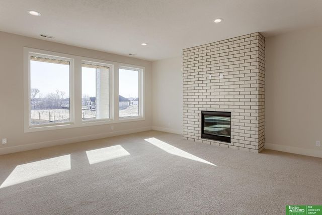 3308 S 206th Street, Elkhorn, NE 68022