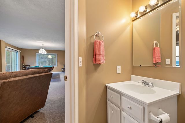 258 Captains Point Rd, Silver Point, TN 38582