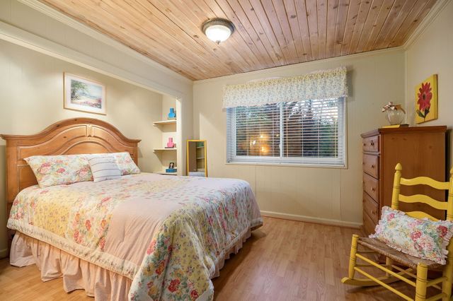 258 Captains Point Rd, Silver Point, TN 38582