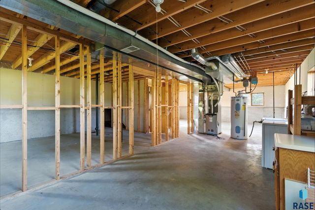 26967 Elmen Pl Place, Sioux Falls, SD 57108