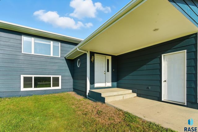 26967 Elmen Pl Place, Sioux Falls, SD 57108