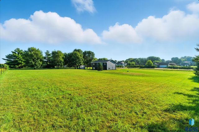 26967 Elmen Pl Place, Sioux Falls, SD 57108