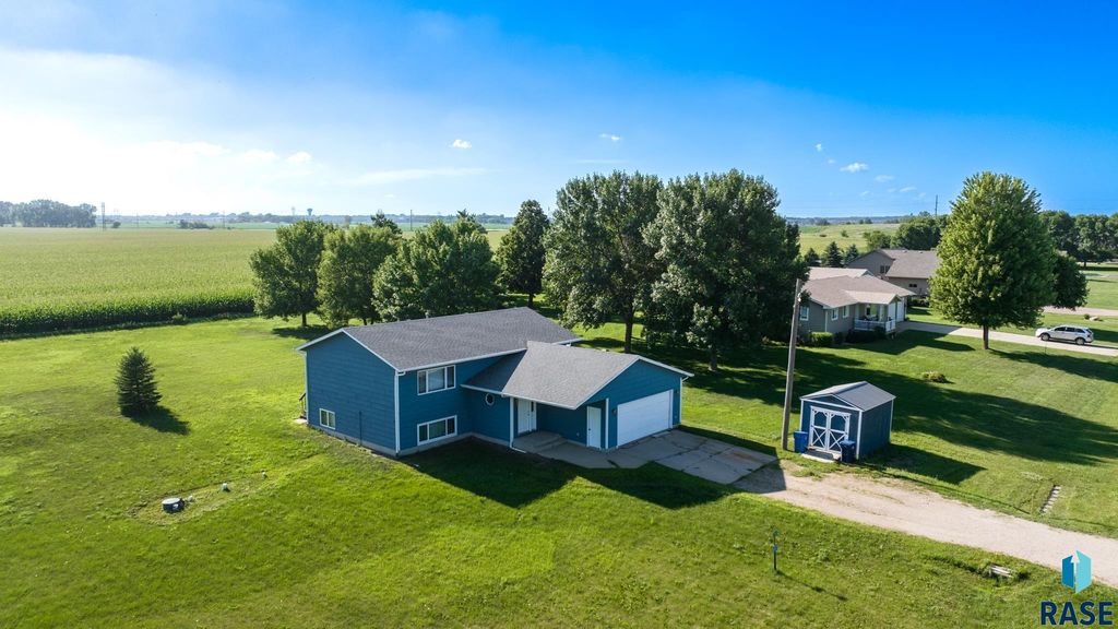 26967 Elmen Pl, Sioux Falls, SD 57108
