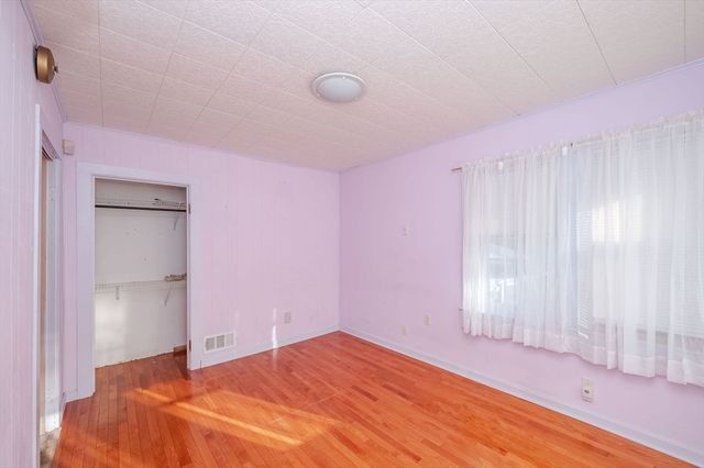 731 Hilldale Ave, Haverhill, MA 01832