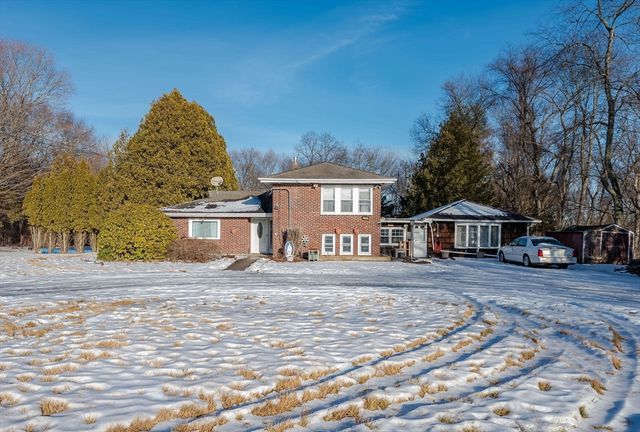 731 Hilldale Ave, Haverhill, MA 01832