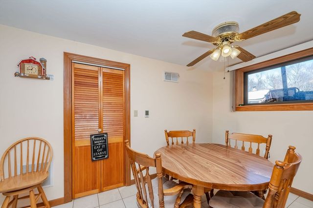 731 Hilldale Ave, Haverhill, MA 01832