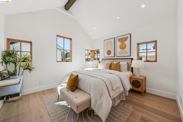 3023 Bateman St, Berkeley, CA 94705