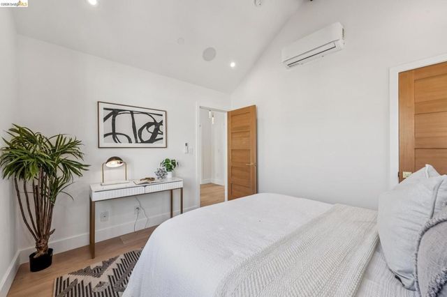 3023 Bateman St, Berkeley, CA 94705