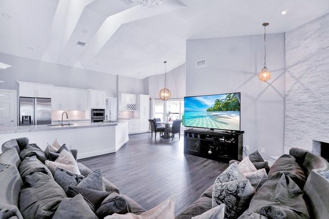 1350 Longlea Terrace, Wellington, FL 33414