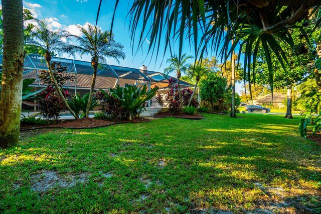 1350 Longlea Terrace, Wellington, FL 33414