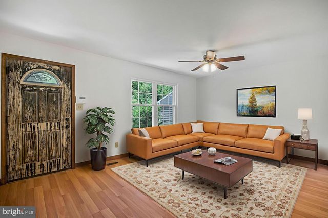 6327 JOSLYN, Cheverly, MD 20785