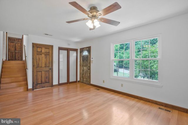 6327 JOSLYN, Cheverly, MD 20785