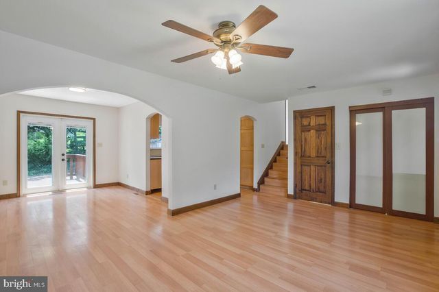 6327 JOSLYN, Cheverly, MD 20785