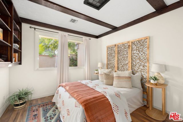 2557 Roscomare Road, Los Angeles, CA 90077