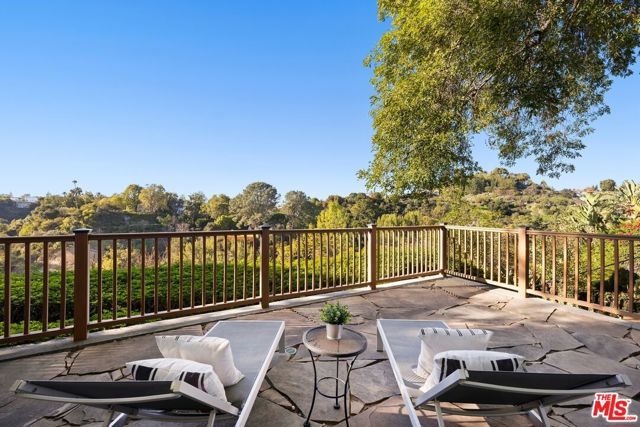 2557 Roscomare Road, Los Angeles, CA 90077