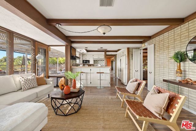 2557 Roscomare Road, Los Angeles, CA 90077