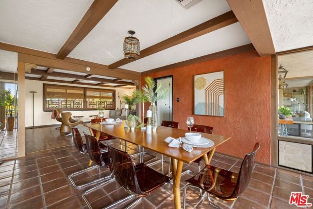 2557 Roscomare Road, Los Angeles, CA 90077