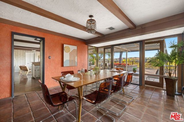 2557 Roscomare Road, Los Angeles, CA 90077