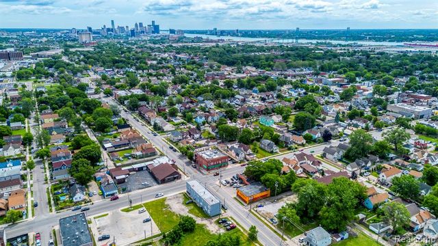 2305 Junction Street, Detroit, MI 48209