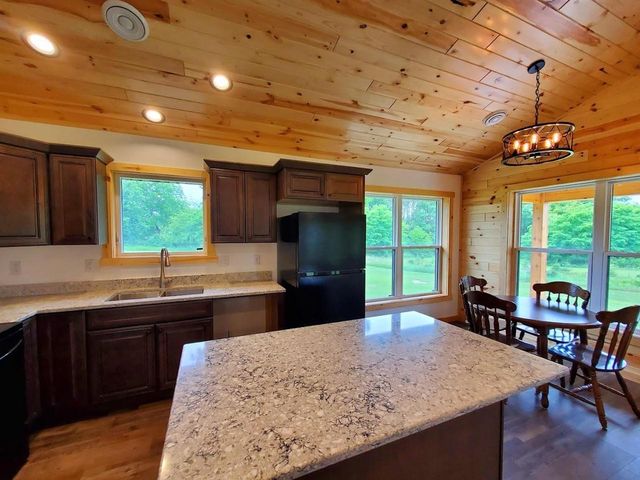 247 E MADISON STREET, Clintonville, WI 54929