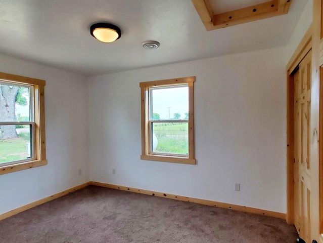 247 E MADISON STREET, Clintonville, WI 54929