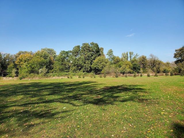 247 E MADISON STREET, Clintonville, WI 54929