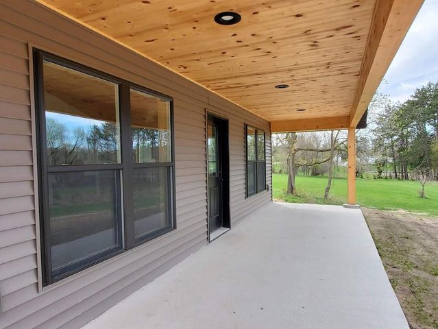 247 E MADISON STREET, Clintonville, WI 54929