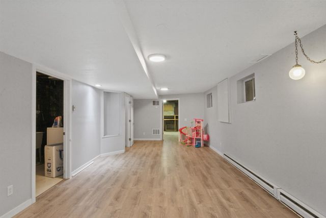 1212 S Ferrall Ct, Spokane, WA 99202