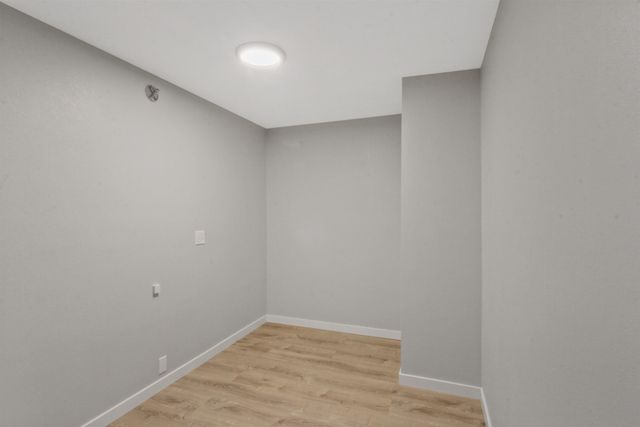 1212 S Ferrall Ct, Spokane, WA 99202
