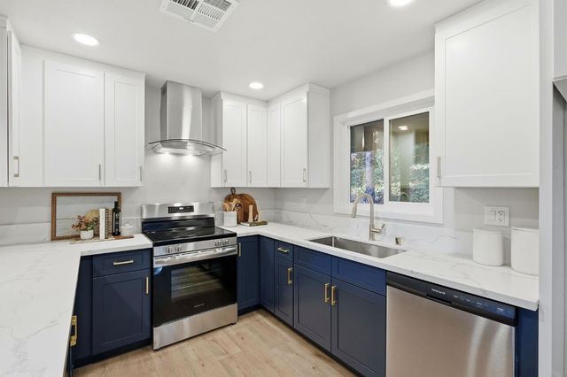 2917 Mace Rd, Camino, CA 95709