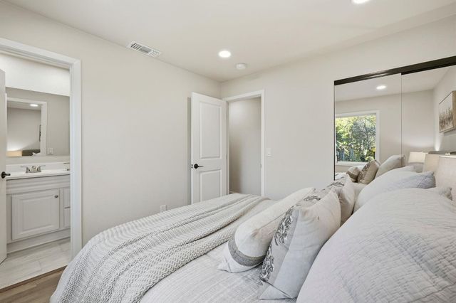 2917 Mace Rd, Camino, CA 95709