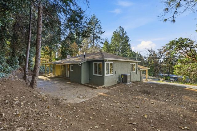 2917 Mace Rd, Camino, CA 95709