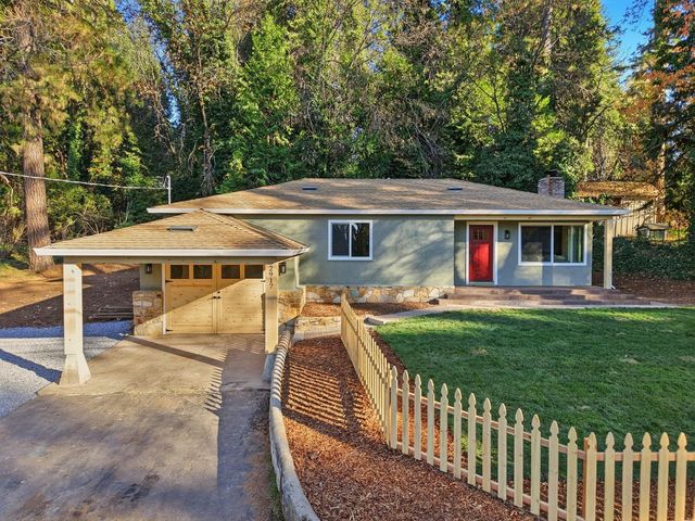 2917 Mace Rd, Camino, CA 95709