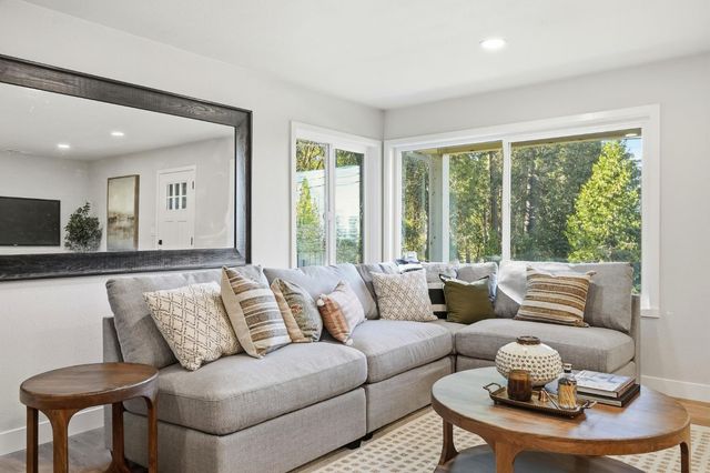 2917 Mace Rd, Camino, CA 95709