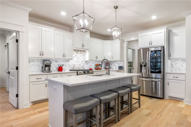 18 Merritt Drive, Bella Vista, AR 72714